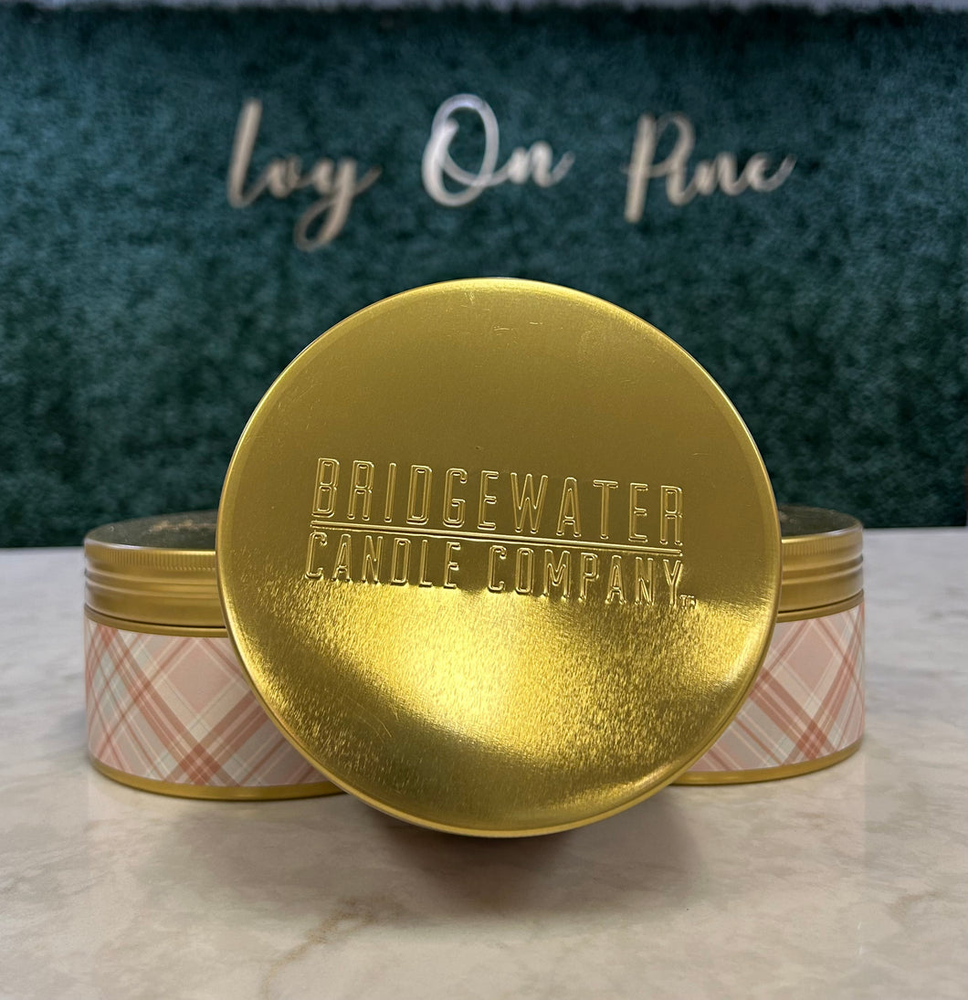 HOLIDAY 3 WICK CANDLE TIN