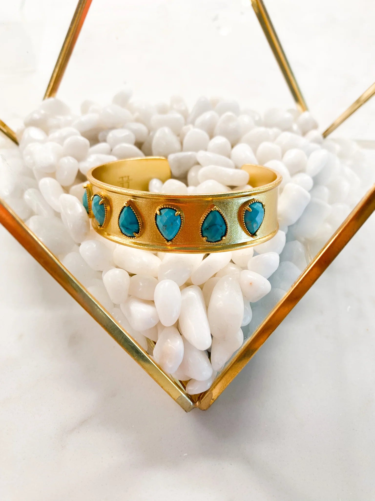 MADISON 6 STONE CUFF