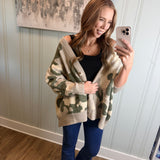 THE KAYLEIGH CAMO CARDIGAN  - TAUPE