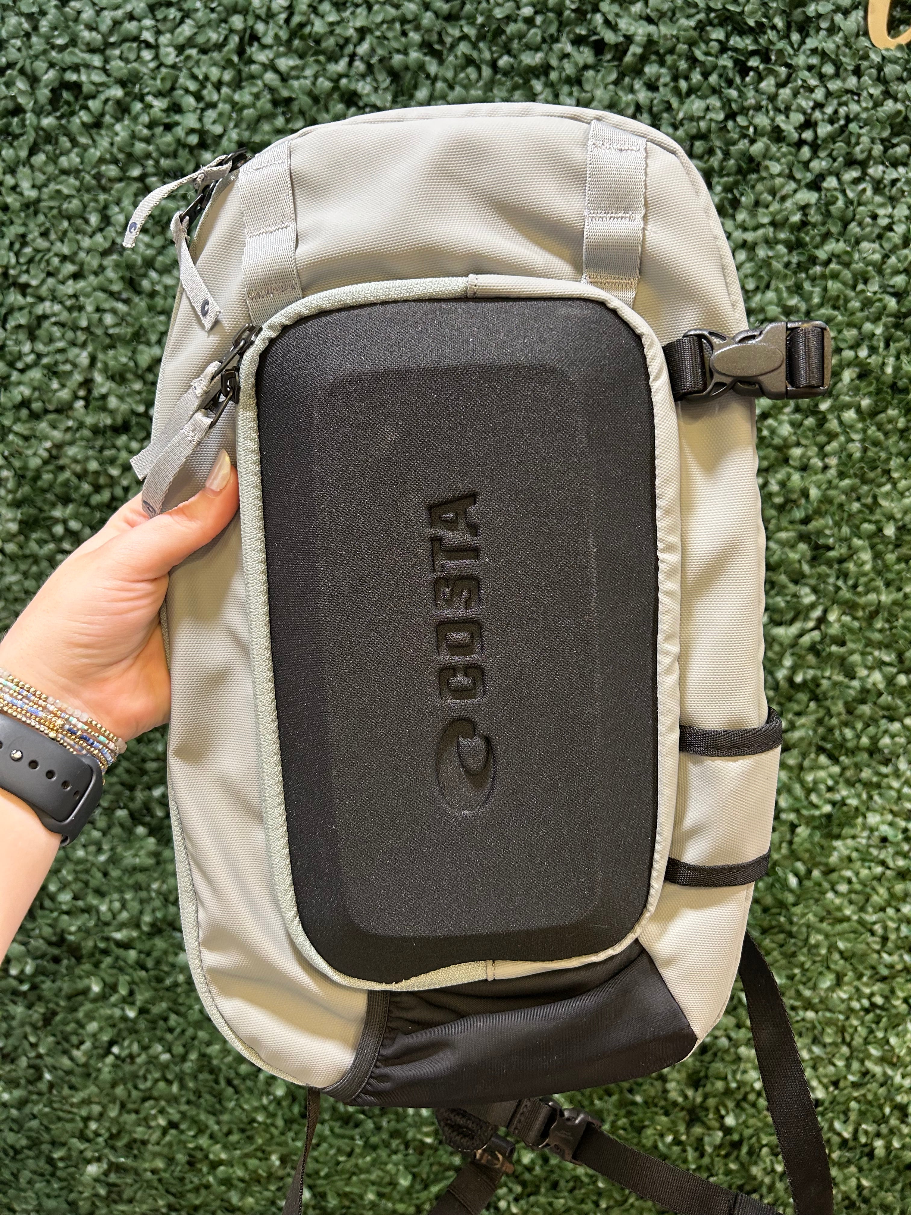 SEEKER SLING PACK