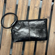 Load image into Gallery viewer, HOBO SABLE CLUTCH-WRISLET

