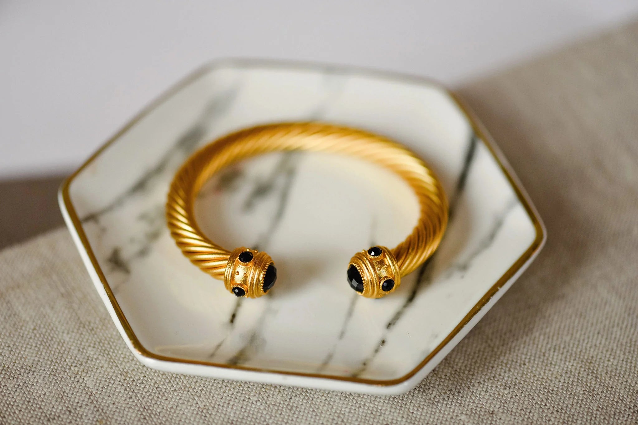 TIFFANI STONE CUFF