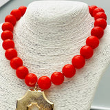 RED MARBLE NECKLACE W/QUATREFOIL PENDANT