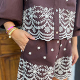 THE EMBROIDERED SHORTS SET - BROWN