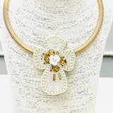 HOLIDAY - The Cross Necklace (white/gold)