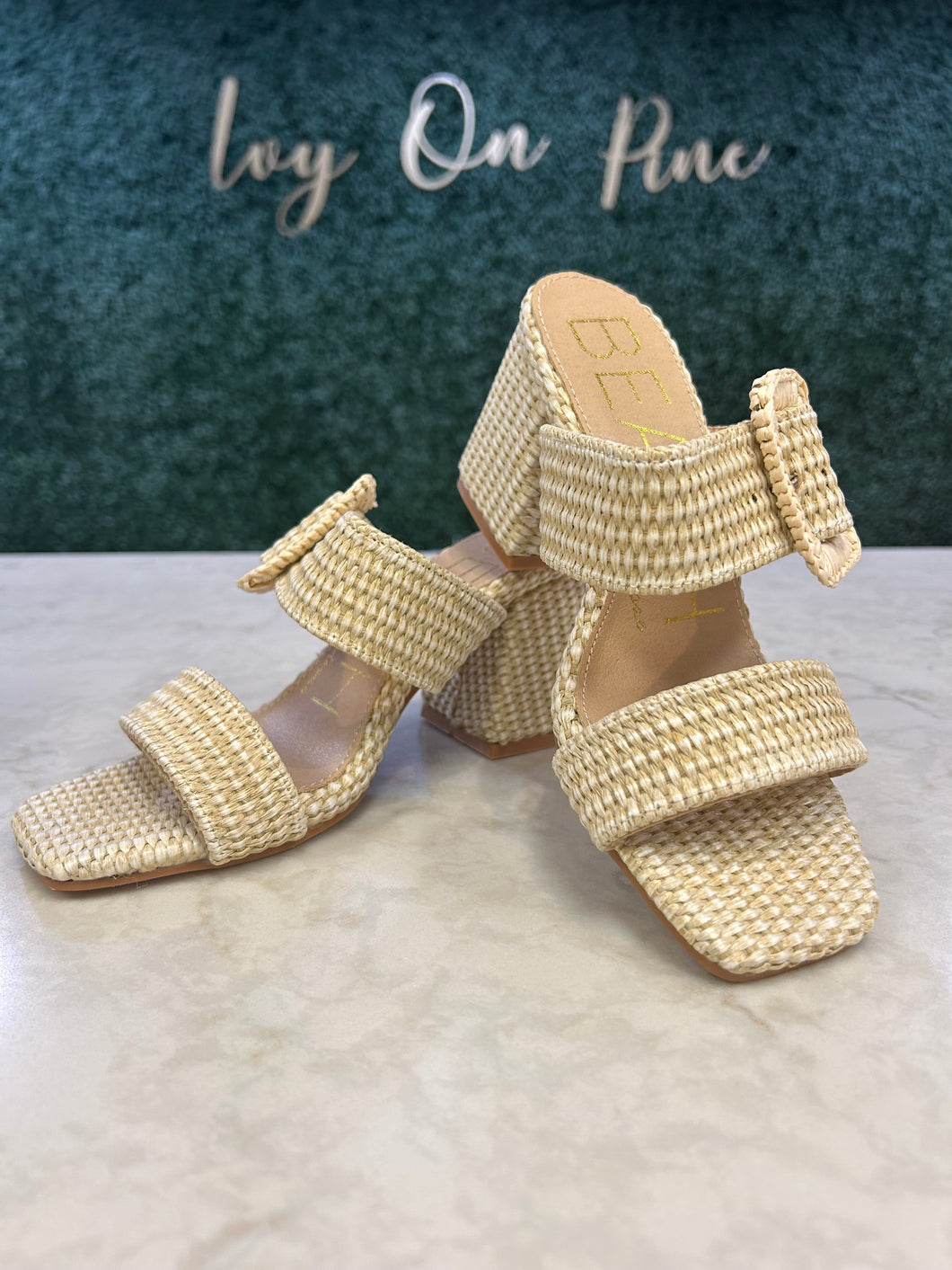 LUCY HEELED SANDAL