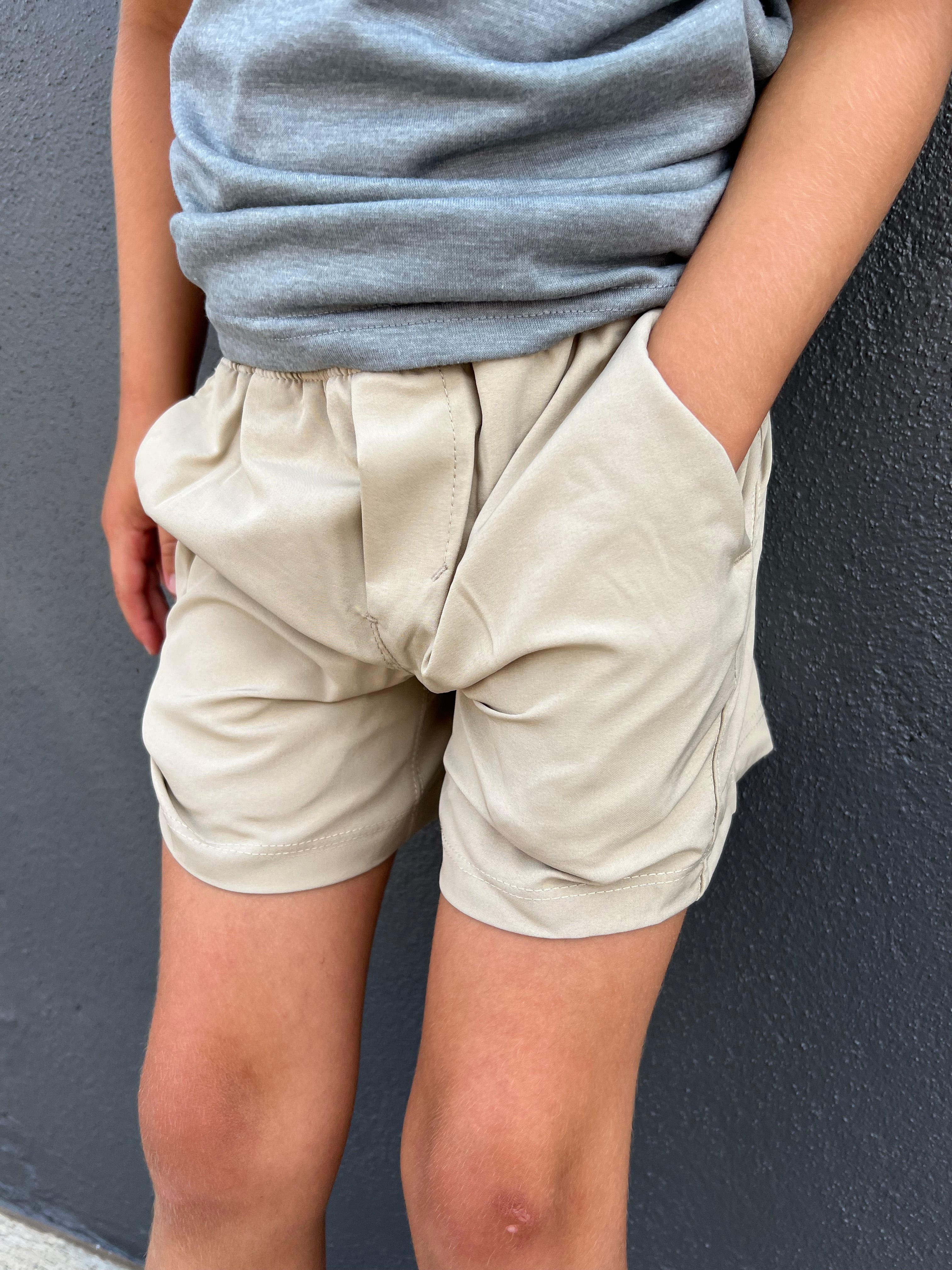 BOYS COURT SHORT - KHAKI