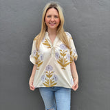 FLORAL PRINT VNECK TOP - CRM/HNY