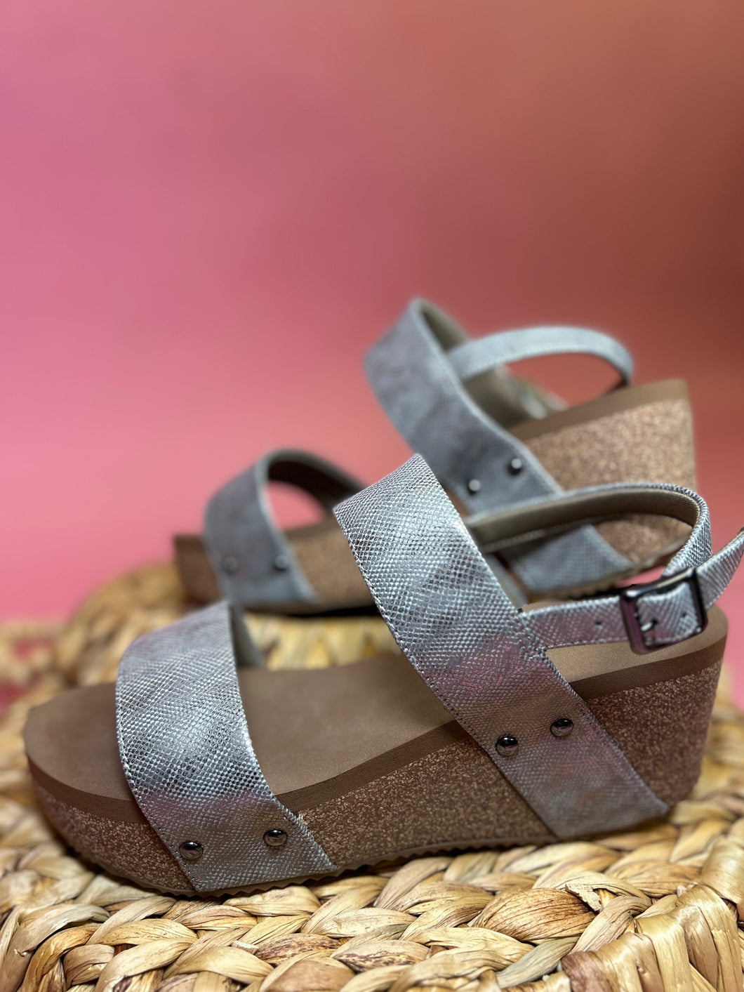SUMMERLOVE WEDGES