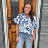 BLUE LUSH BLOSSOM PRINT TOP